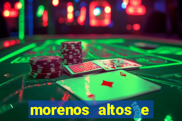 morenos altos e fortes pelados